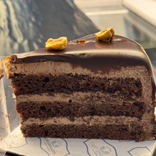 შოკოლადის ტორტის ნაჭერი Chocolate cake