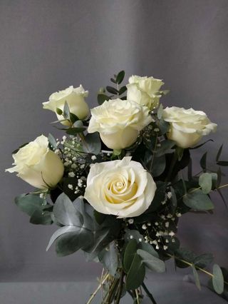  Rosas blancas 6 unidades