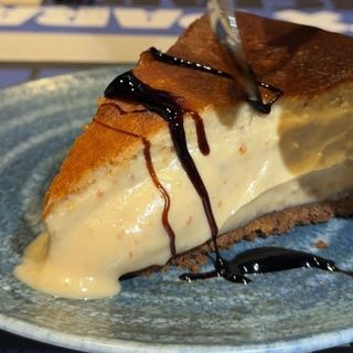 Tarta de queso y turrón 