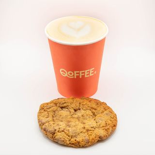 Café latte & cookie