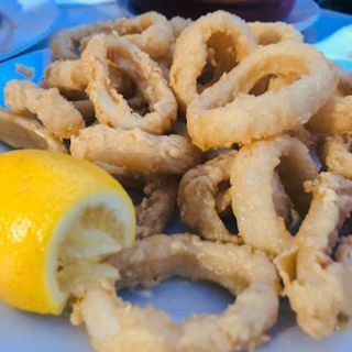 Ración De Calamares A La Romana