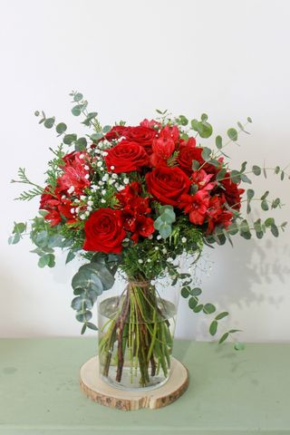 Ramo De Rosas Rojas - Mi Amor