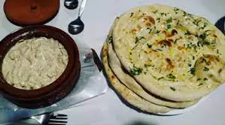 Reshmi Naan