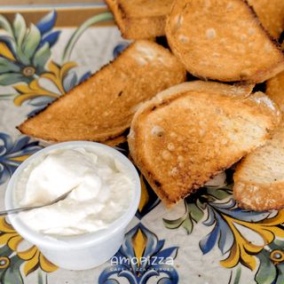 Pan  con ALIOLI