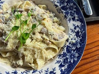 Паста з куркою та грибами (250г)