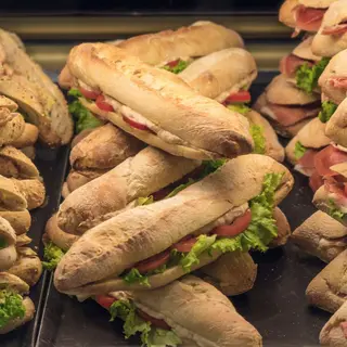 Bocadillo Frío De Butifarra Blanca