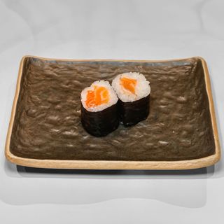 Rollo fino de salmón hosomaki (6 pzas.)