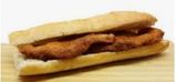 Bocadillo de pollo empanado