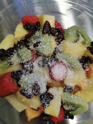 Frutta tagliata di stagione