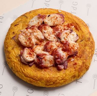 Tortilla con pulpo a la gallega