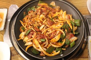 93. Pato de Pekín con bambú y setas china