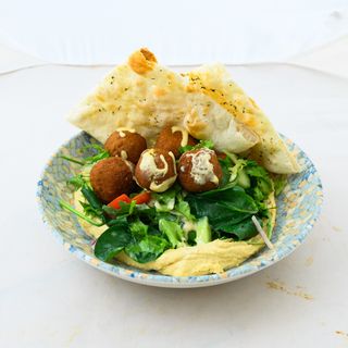 Vegan Hummus Falafel