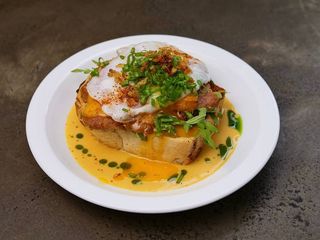 Тост з курячою котлетою (380g)
