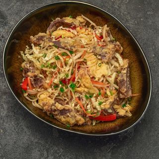 Taitei de orez cu carne vezeloasa in Chineza