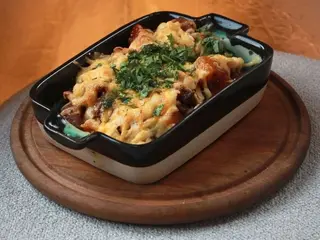 Гаряча пательня мисливських ковбасок під соусом BBQ (380g)