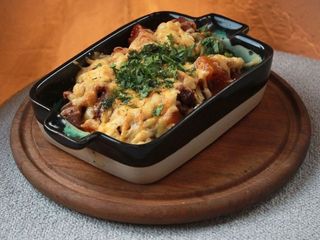 Гаряча пательня мисливських ковбасок під соусом BBQ (380g)