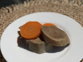 Язик відварний (100g)