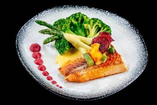 FILE SOMON LA GRATAR CU SOS OLANDEZ BROCOLI SI SPARANGHEL 350g