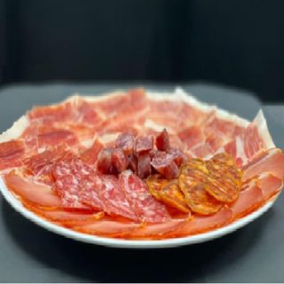 Plato De Jamón D.O.T. Y Embutidos