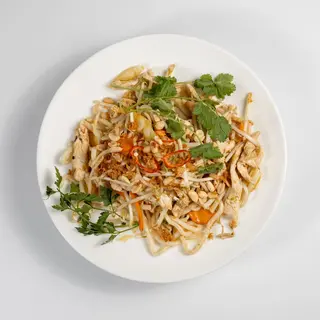 Makaron Udon smażony z kurczakiem