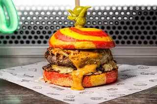 ROJA BURGER