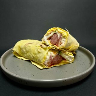 Хот-дог в лаваші з мисливською сосискою (200г)