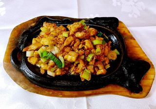 Pollo Con Puerro Chapa Caliente