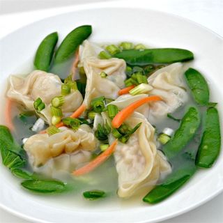 Vegetable wanton soup