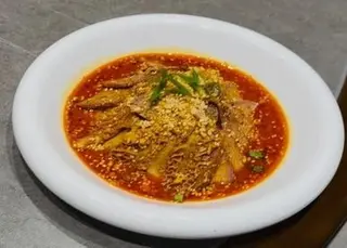 Salata de limba de porc si burta de vita