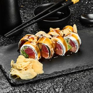 Фреш рол з тунцем, лососем та соусом унагі-лайм (200г)