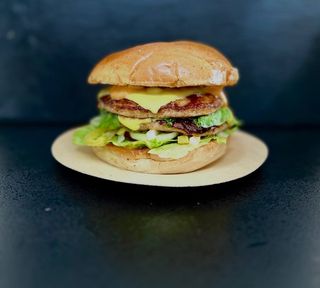 Бургер курячий (подвійна котлета)