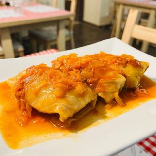  Gołąbki w sosie pomidorowym 3 szt.