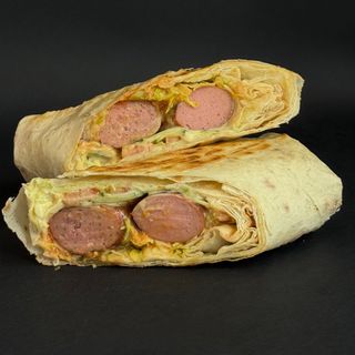 Хот-дог в лаваші з молочною та баварською сосисками (335)