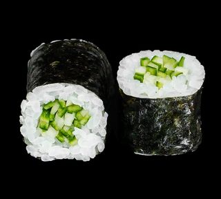 Cucumber maki