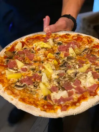 Pizza Tropical