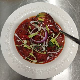 (29) CHILLI CHICKEN (picante)