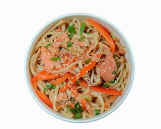 Лапша Лосось в Сливочном соусе (1шт/330г)