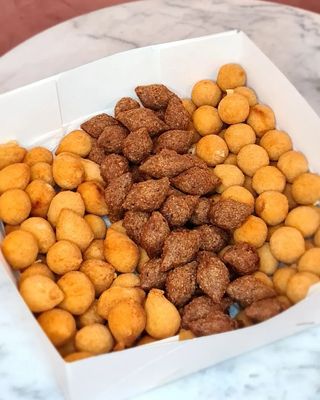 25 Mini Salgados Sortidos 