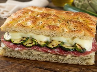 03.Focaccia con salame