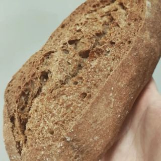 Pan De Espelta Integral Con Pasas Y Nueces (1 Ud.)