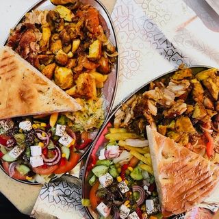 3. Półmisek Rozbójnika (kurczak w 3 smakach)