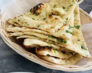 BUTTER NAAN