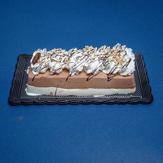 Mattonella di gelato fior di latte e gianduja