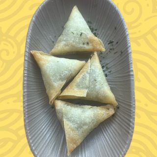 VEGETABLE SAMOSA