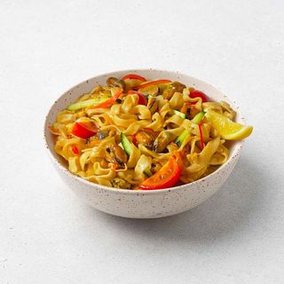 Вершковий з мідіями Wok удон