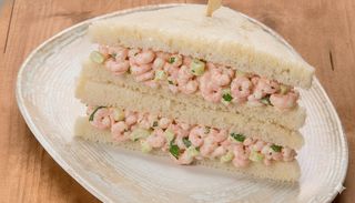 Tramezzino insalata di gamberetti