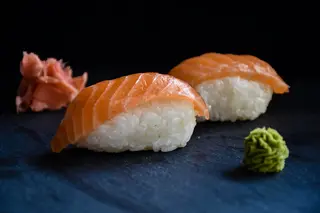 Nigiri salmon 2 komada