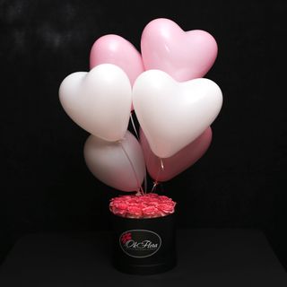 Set Cutie Medie cu Trandafiri Roz și 7 Baloane Roz