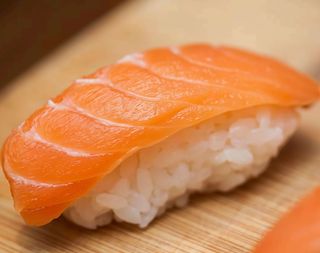 Nigiri De Salmón