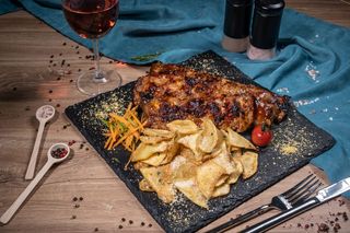 Costite barbeque cu cartofi alandala